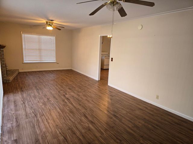 201 Frazior St, Linden, TX 75563