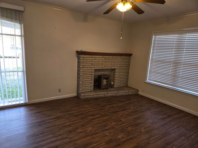 201 Frazior St, Linden, TX 75563