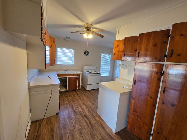 201 Frazior St, Linden, TX 75563