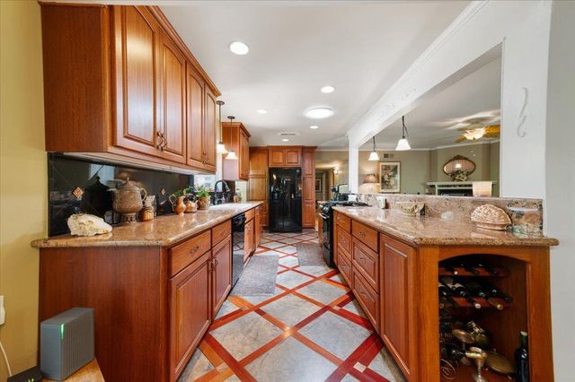 14207 Tim Burr Ln, Grass Valley, CA 95945