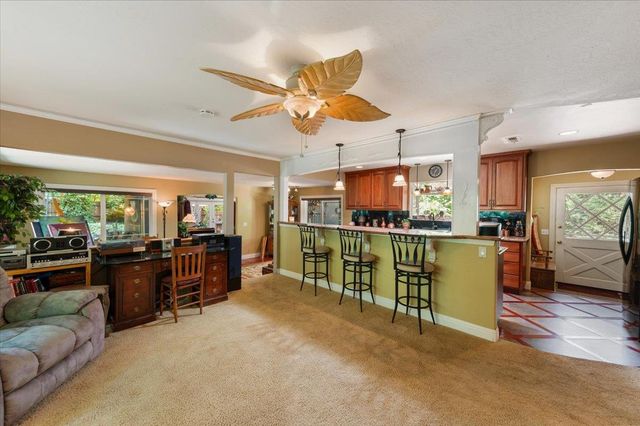 14207 Tim Burr Ln, Grass Valley, CA 95945