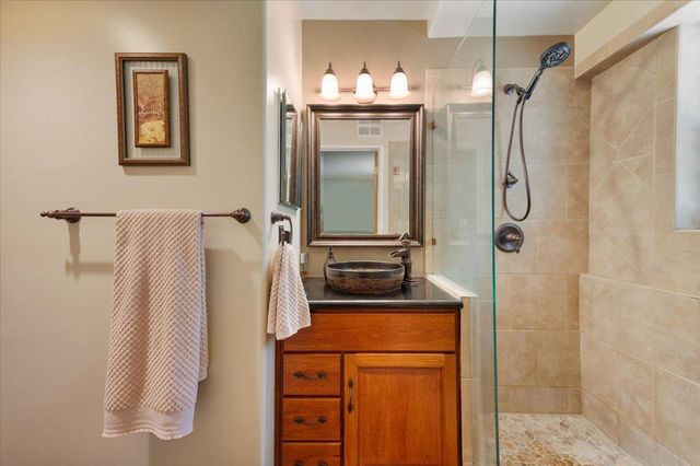 14207 Tim Burr Ln, Grass Valley, CA 95945
