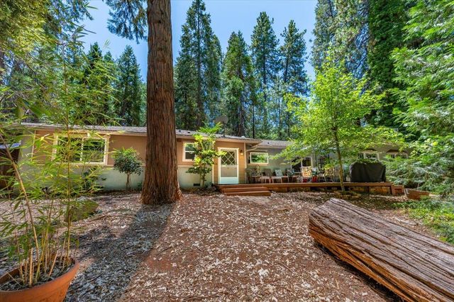 14207 Tim Burr Ln, Grass Valley, CA 95945
