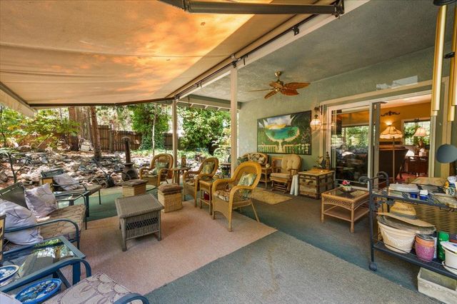 14207 Tim Burr Ln, Grass Valley, CA 95945