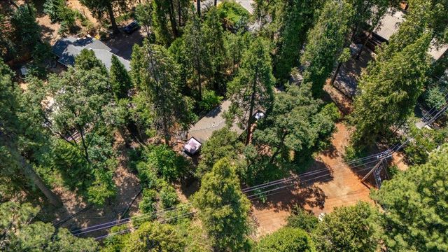 14207 Tim Burr Ln, Grass Valley, CA 95945