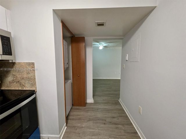 8321 NW 7th St 1-108, Miami, FL 33126