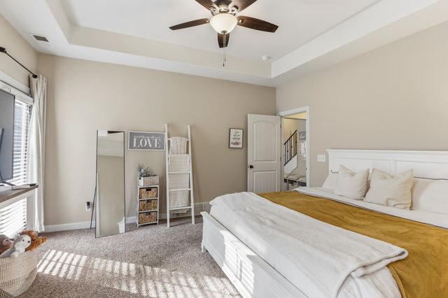 8285 FLETCHER RIDGE LN, Bartlett, TN 38133