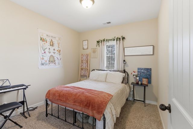 8285 FLETCHER RIDGE LN, Bartlett, TN 38133