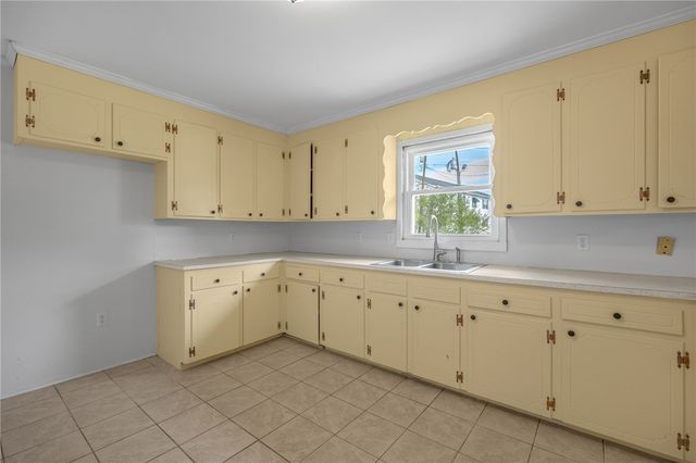 313 Rhodehaven Drive, Anderson, SC 29625