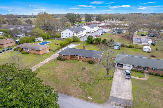 313 Rhodehaven Drive, Anderson, SC 29625