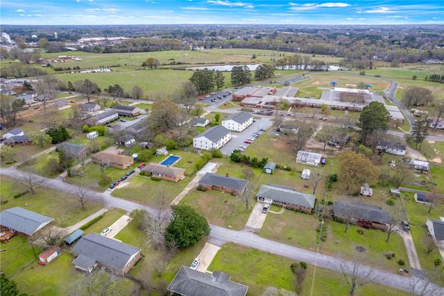 313 Rhodehaven Drive, Anderson, SC 29625