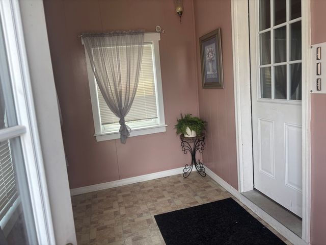 87 Smith, Fall River, MA 02721