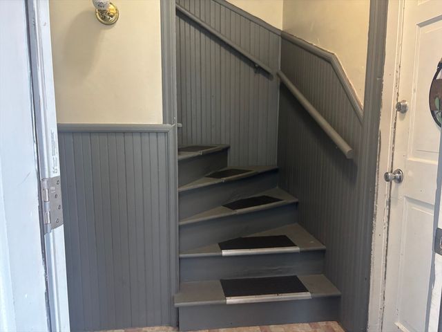 87 Smith, Fall River, MA 02721