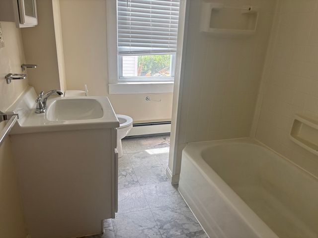 87 Smith, Fall River, MA 02721