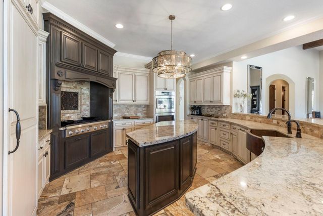 13 Pleasant Shadows Drive, Spring, TX 77389