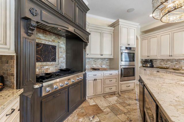 13 Pleasant Shadows Drive, Spring, TX 77389