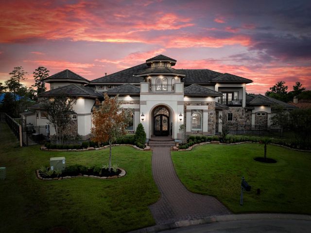 13 Pleasant Shadows Drive, Spring, TX 77389