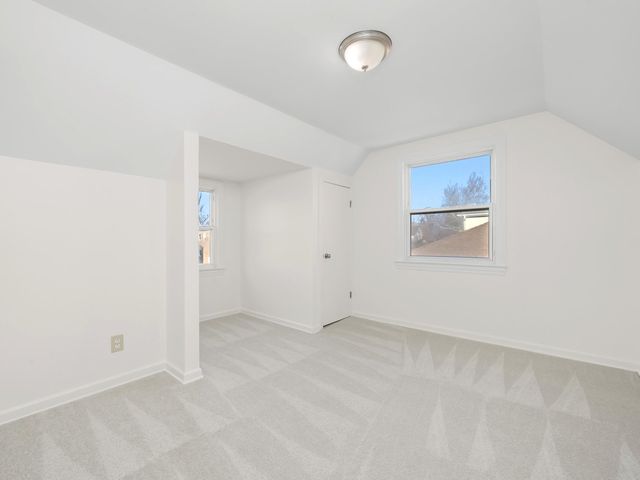 2433 S 17th Avenue, Broadview, IL 60155