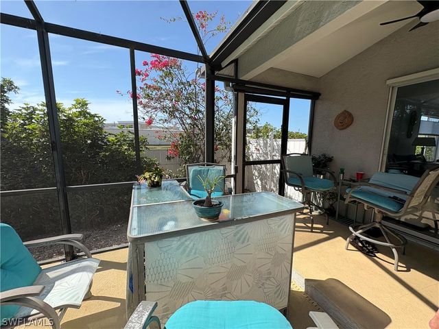 2500 Lee ST, Naples, FL 34112