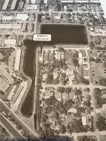2500 Lee ST, Naples, FL 34112