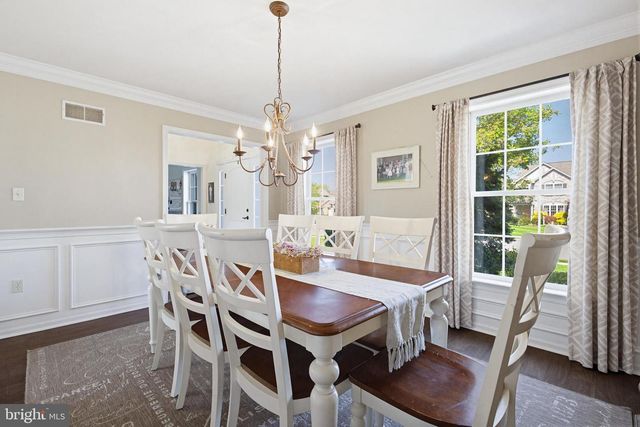 40 JEWEL DR, Mount Joy, PA 17552