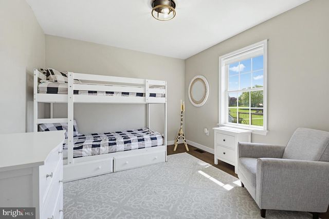 40 JEWEL DR, Mount Joy, PA 17552