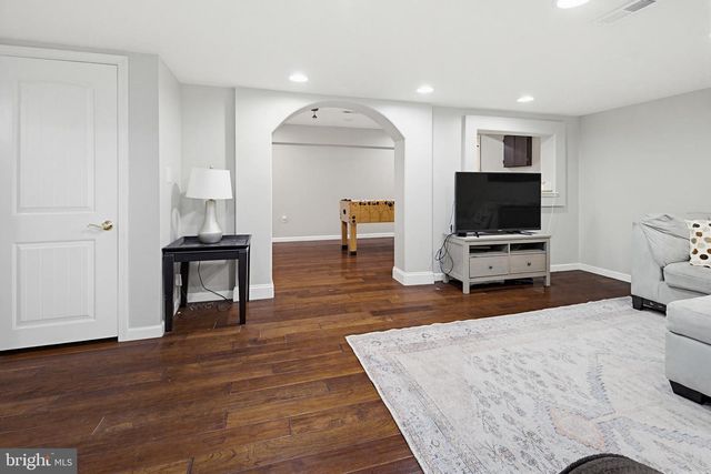 40 JEWEL DR, Mount Joy, PA 17552