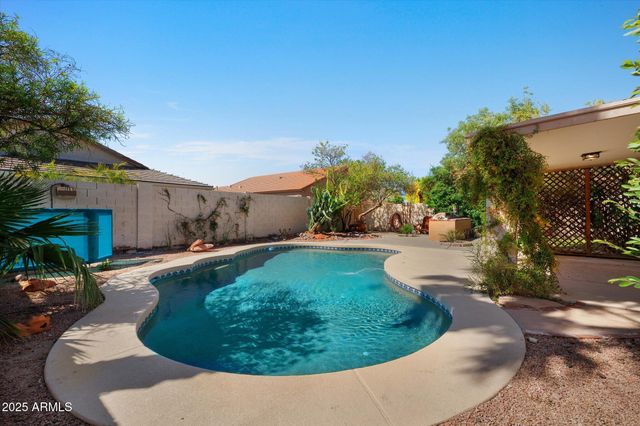 1683 W MAPLEWOOD Street, Chandler, AZ 85286