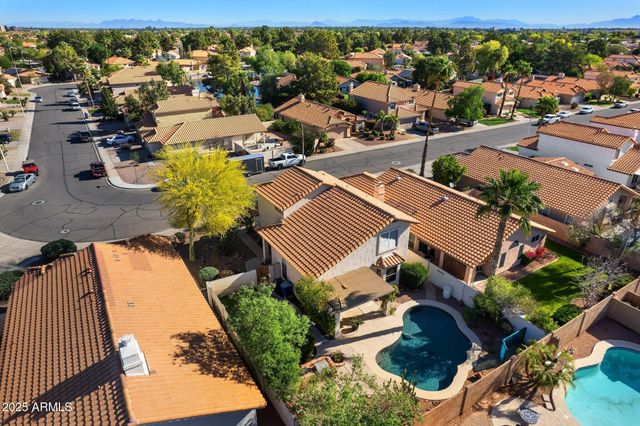 1683 W MAPLEWOOD Street, Chandler, AZ 85286