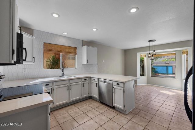 1683 W MAPLEWOOD Street, Chandler, AZ 85286