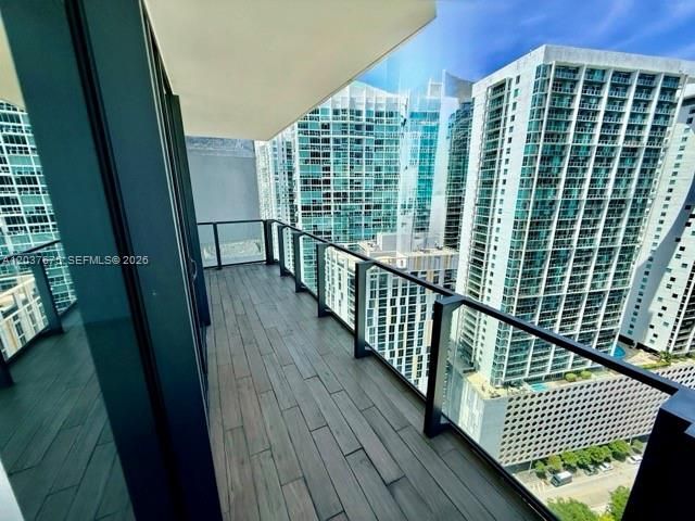 68 SE 6th Street 2707, Miami, FL 33131
