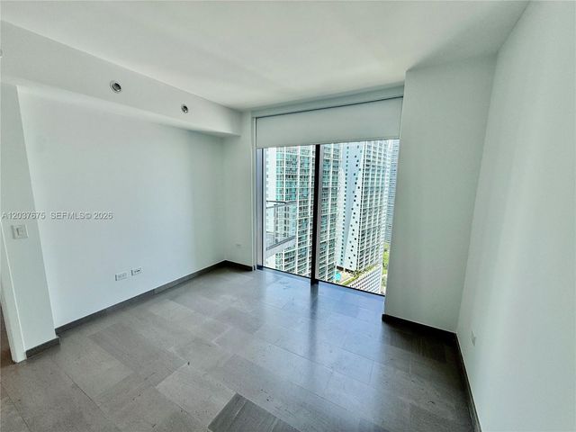 68 SE 6th Street 2707, Miami, FL 33131