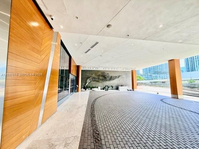 68 SE 6th Street 2707, Miami, FL 33131