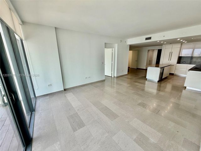 68 SE 6th Street 2707, Miami, FL 33131