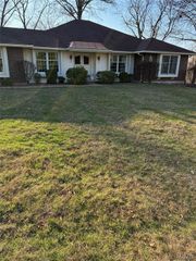 12310 Gaillard Drive, Creve Coeur, MO 63141