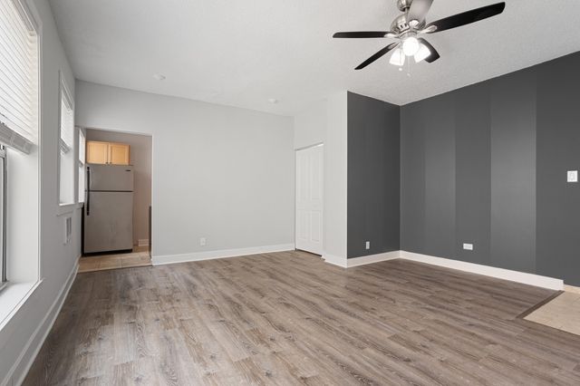 4520 N Clarendon Avenue 309, Chicago, IL 60640