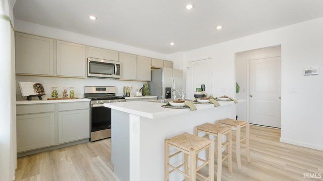 11206 Cabretta Cove, Fort Wayne, IN 46835