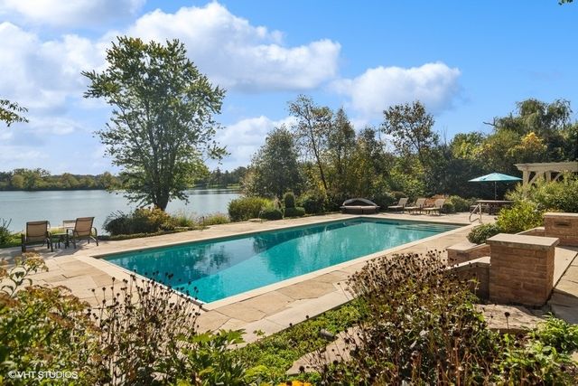 65 ROUND BARN Road, Barrington Hills, IL 60010