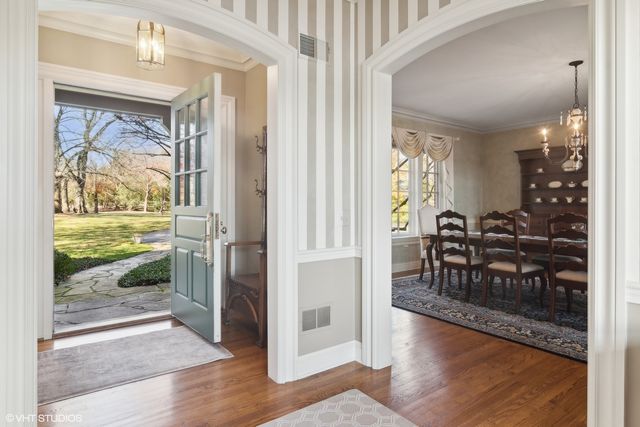 65 ROUND BARN Road, Barrington Hills, IL 60010