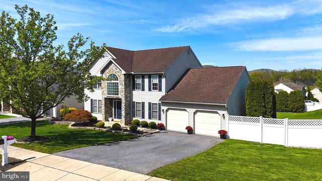 4961 DUNHAM DR, Reading, PA 19606