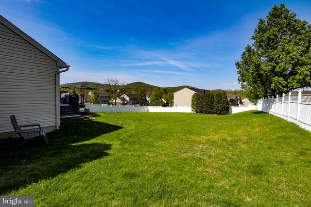 4961 DUNHAM DR, Reading, PA 19606