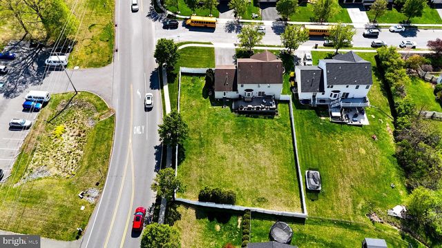 4961 DUNHAM DR, Reading, PA 19606