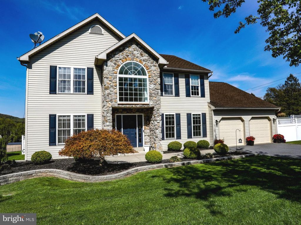 4961 DUNHAM DR, Reading, PA 19606