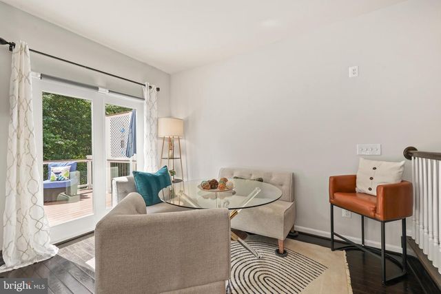 25333 WAKESTONE PARK TER, Chantilly, VA 20152