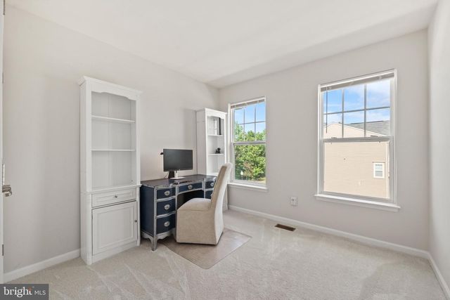 25333 WAKESTONE PARK TER, Chantilly, VA 20152