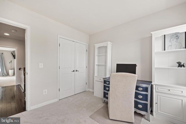 25333 WAKESTONE PARK TER, Chantilly, VA 20152
