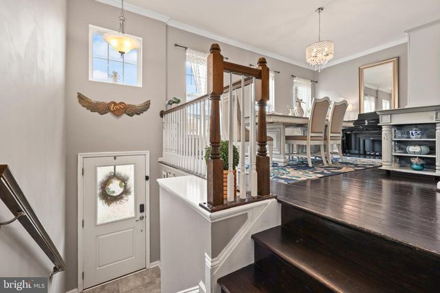 25333 WAKESTONE PARK TER, Chantilly, VA 20152