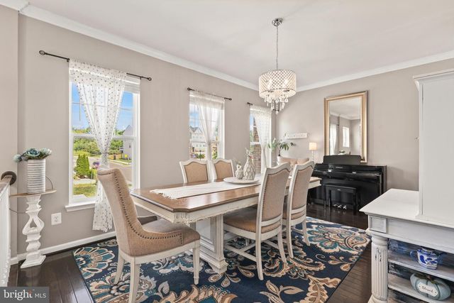 25333 WAKESTONE PARK TER, Chantilly, VA 20152