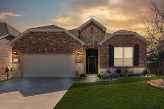 4800 Meadow Falls Drive, Fort Worth, TX 76244