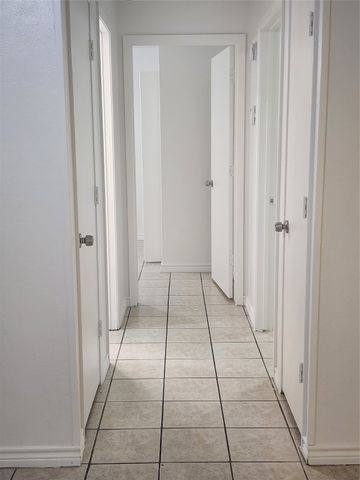 3900 Camelot Street D, Denton, TX 76209